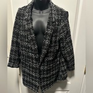 Beautiful black Nanette blazer - large NWOT NEVER WORN